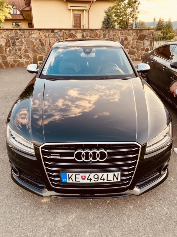 1.) Audi A8